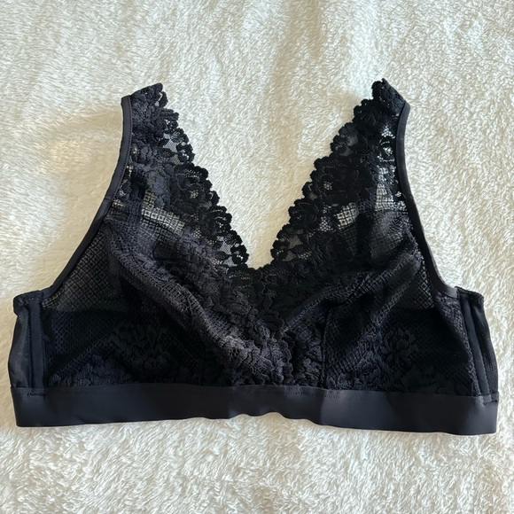 NWT Intimissimi Black Lace Triangle Wireless Bra 36B - Picture 2 of 10